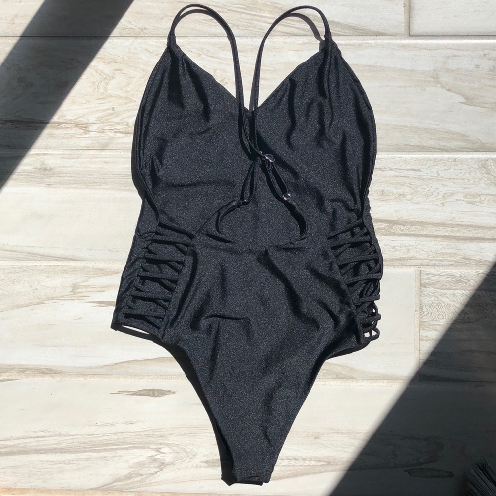 Amuse Society One Piece